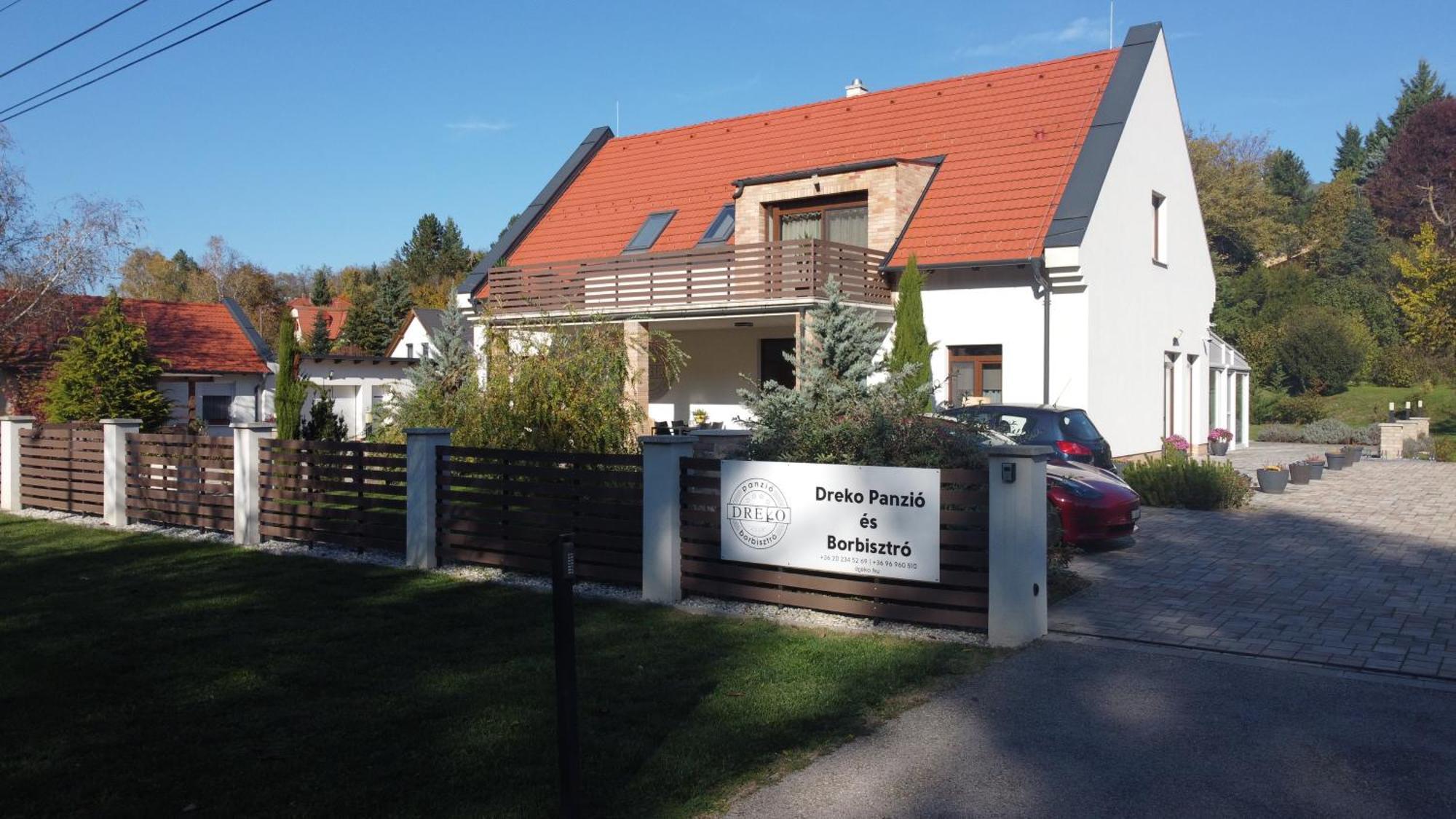 Bed and Breakfast Dreko Panzió&Borbisztró Győrújbarát Exterior foto
