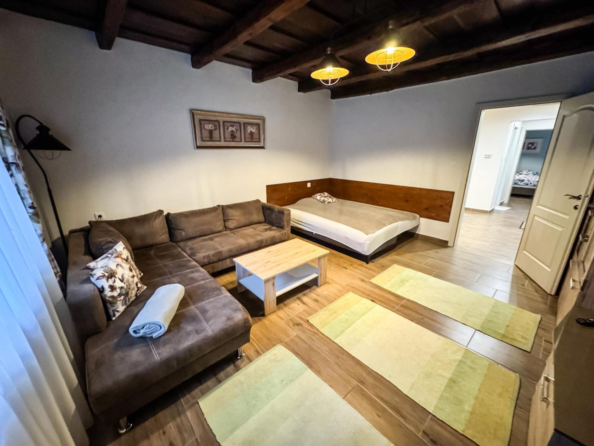 Bed and Breakfast Dreko Panzió&Borbisztró Győrújbarát Exterior foto
